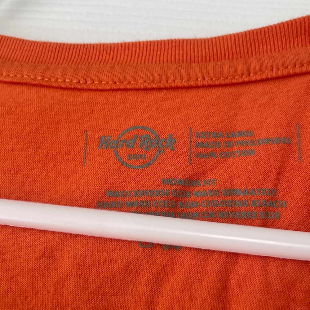 Hard Rock Cafe Makati XL Orange V Neck Tee Shirt - Picture 2 of 5